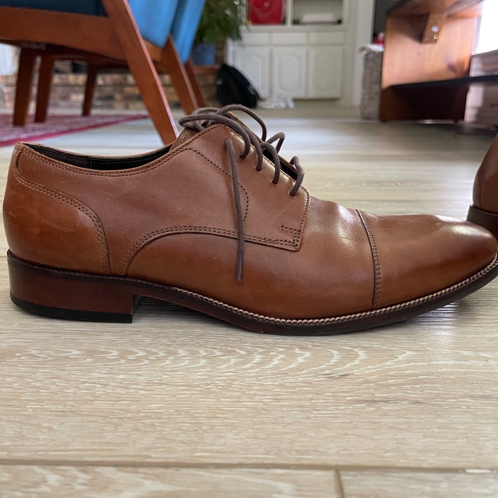 COLE HAAN CAP TOE OXFORD size:9M color: British Tan